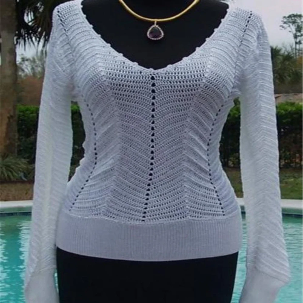 Cache White Peek-a-boo Crochet Stretch Knit V Neck Banded Bottom Top NWT $118